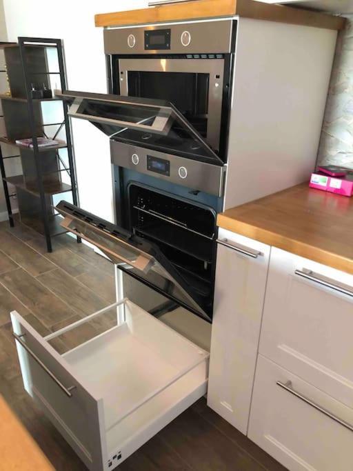Stylisches Maybach Appartement Mit Terrasse Fuer 5 Personen, 5 Betten, Grosse Kochinsel, Homeoffice Mit 250Mbit Wlan Aidlingen Экстерьер фото